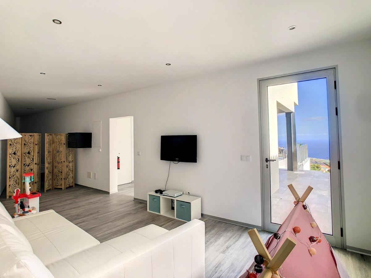 Villa Piece Of Heaven By Lovelystay Estreito Da Calheta Extérieur photo